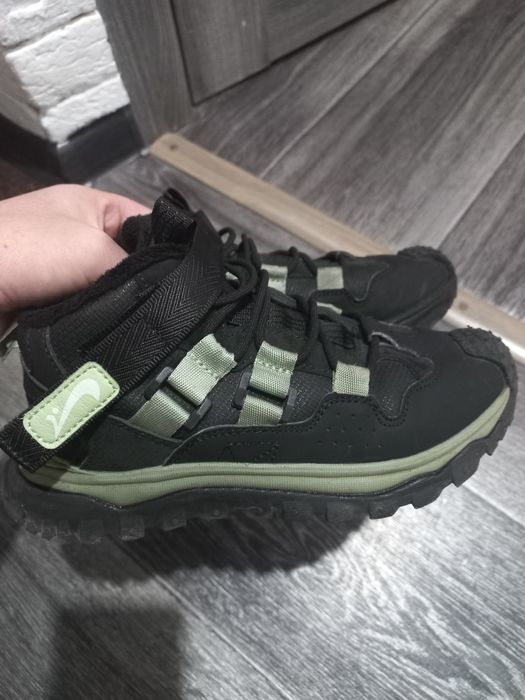 Продам зимнюю обувь