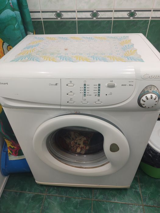 Продам машинку стиральную на запчасти