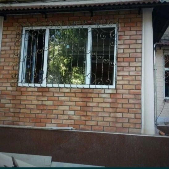 Кладка балкона и Решётка КОЗЫРЁК Перила