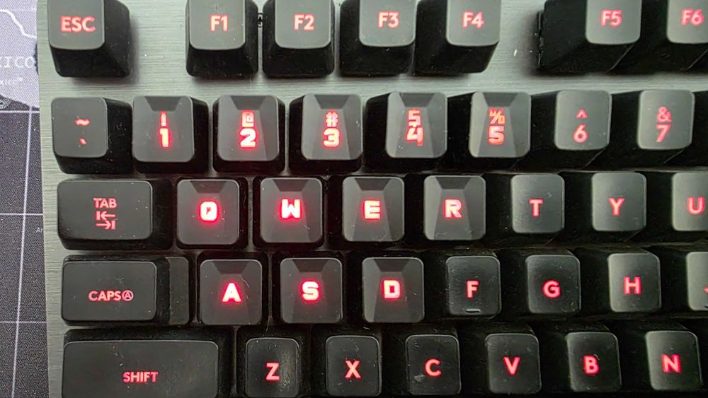 Logitech G413 Carbon