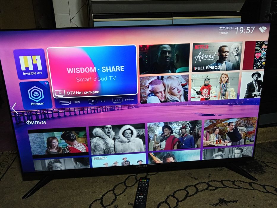 Продам смарт 55 телевизор