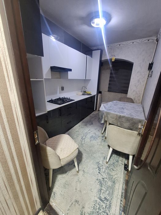 Srochna Sebzor 1-etaj uy sotiladi!!!