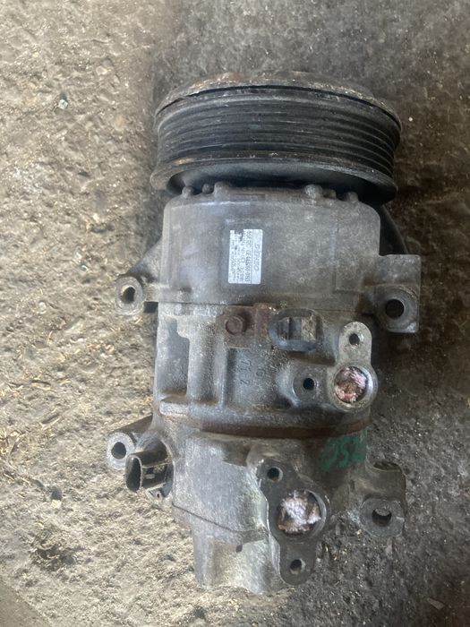 Toyota corolla verso 1.6i 2006 година Компресор Климатик