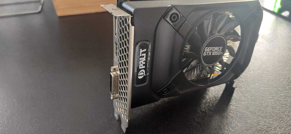 Продавам Перфектна Видео Карта Palit GTX 1050TI 4Gb Без допъл. захран