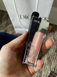 блес для губ от Dior