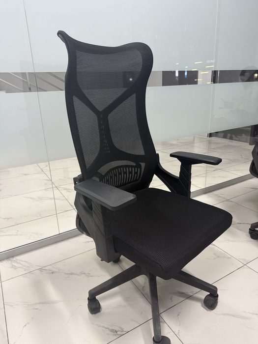 Продам кресло офисное