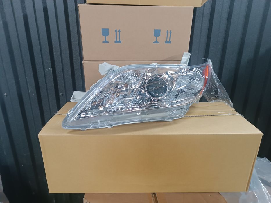 Передние фары Тойота Камри 40 Европа