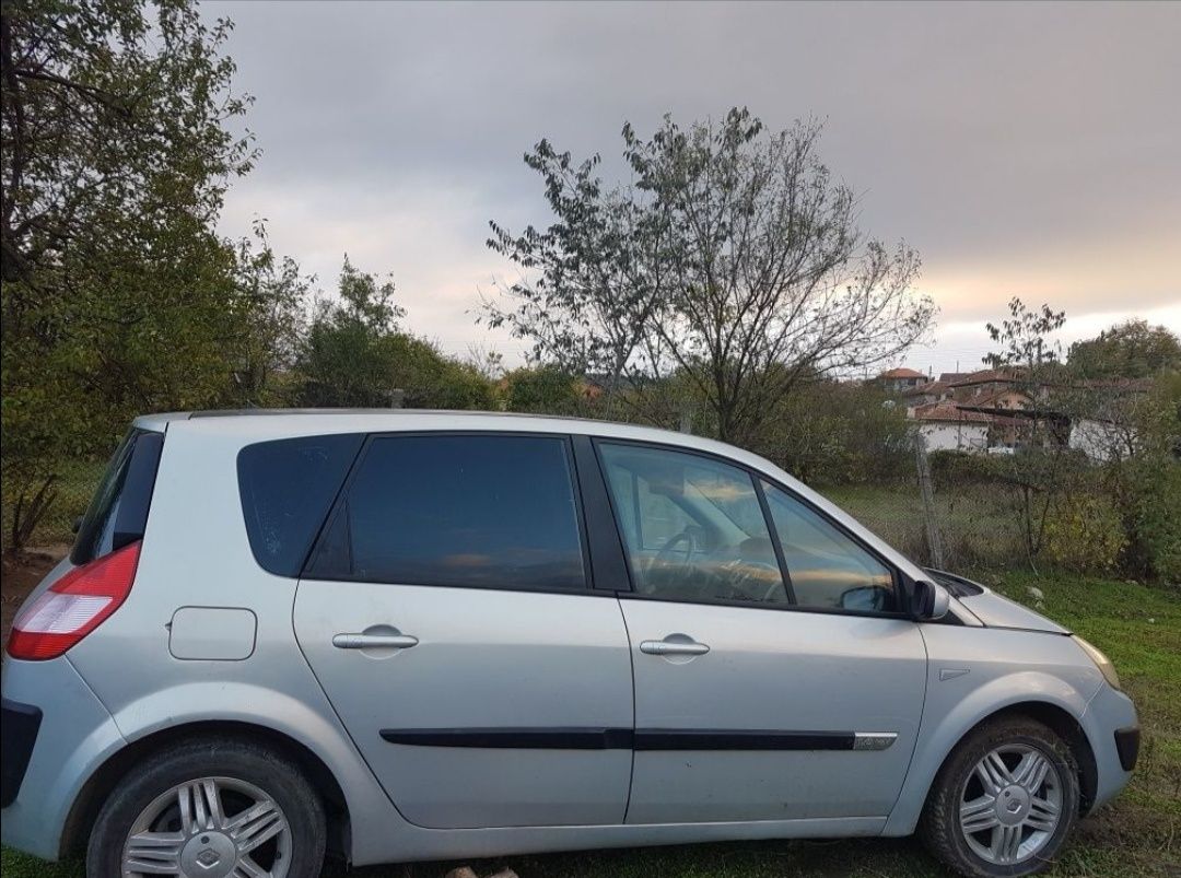 На части. Renault Scenic II 1.6 16V 115hp K4M