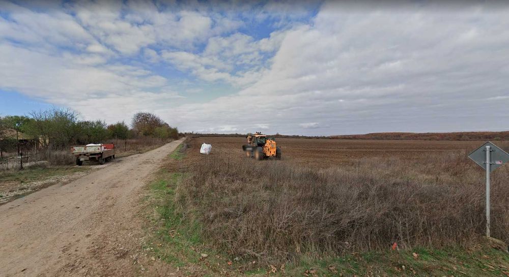 Продава се Парцел в с. Певец, Област Търговище - 4600 кв.м за 12 €/кв.м - Снимка #3