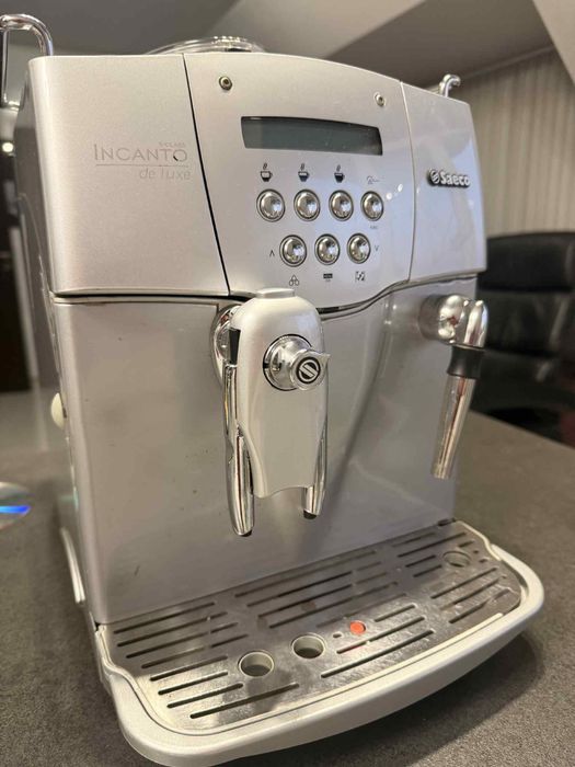 Saeco Incanto Кафемашина