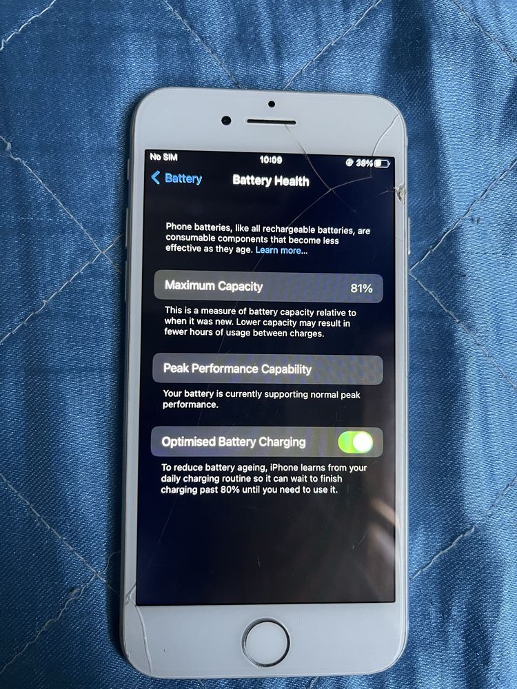 продавам iphone 7 32 GB