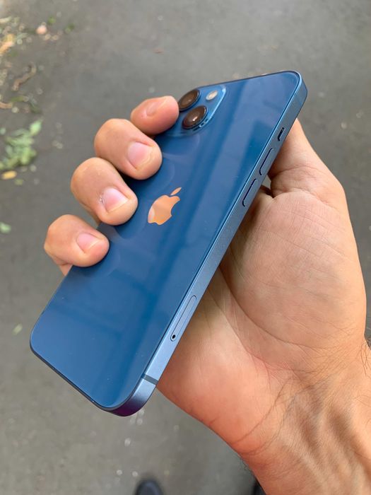 Smartphone iPhone 13 5G 128 GB Sanatatea Bateriei 100% in cutie ca NOU