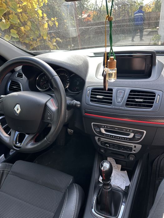 Renault Megane 3 GT line, 2013 . 5700 €- negociabil• 1.5 Dci- 110 cp•