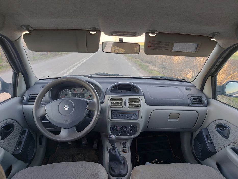 Vand renault clio 1.4 benzina 2005 fiscal