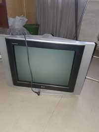 Телевизор lg в робочем состоянии