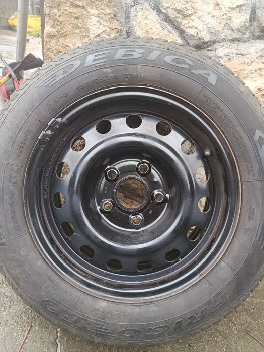 Джанти с гуми 5х114.3 и гуми 195/65/15