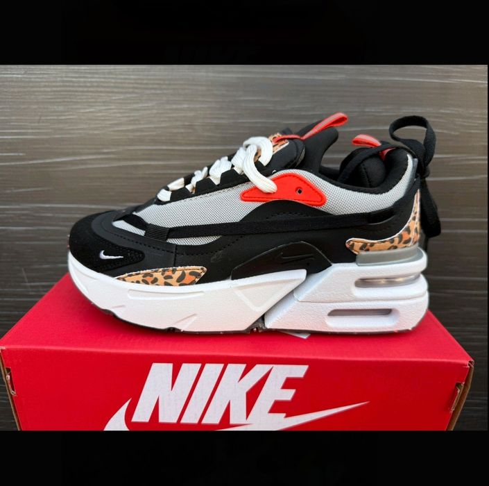 Nike  furyosa (W)