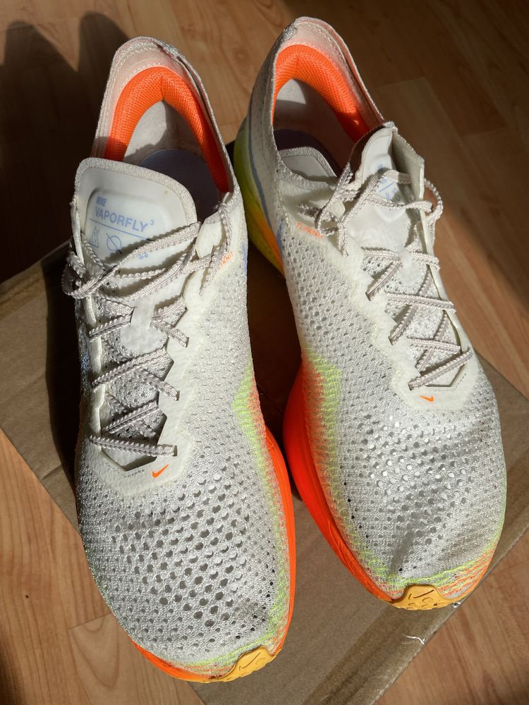 Adidasi Nike VaporFly Next% 3 45.5 ghost saucony adidas hoka
