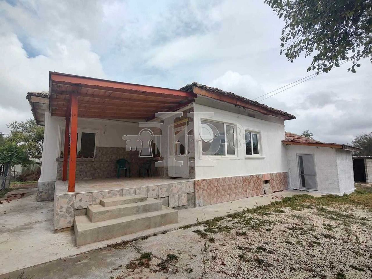 Продава се Къща в с. Василево, Област Добрич - 97 кв.м за 444 €/кв.м - Снимка #2