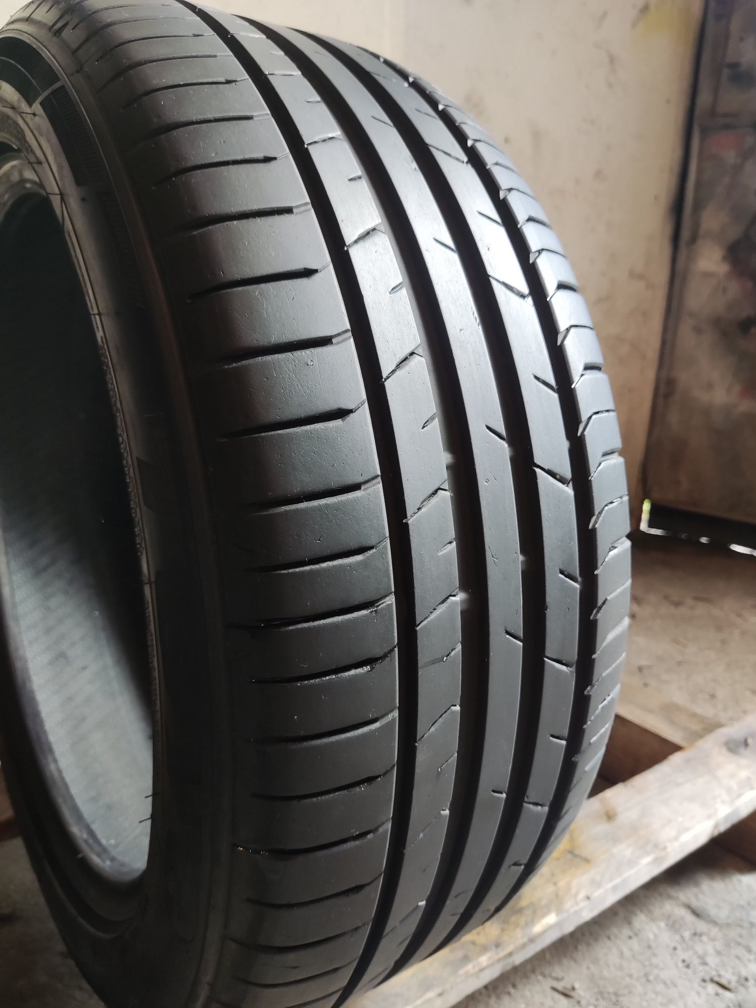 1бр лятна гума 225/50/17 Toyo Proxes Sport ,7mm грайфер