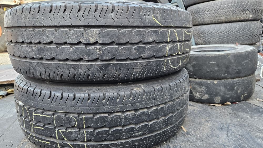 2бр гуми 205 65 16С пирели