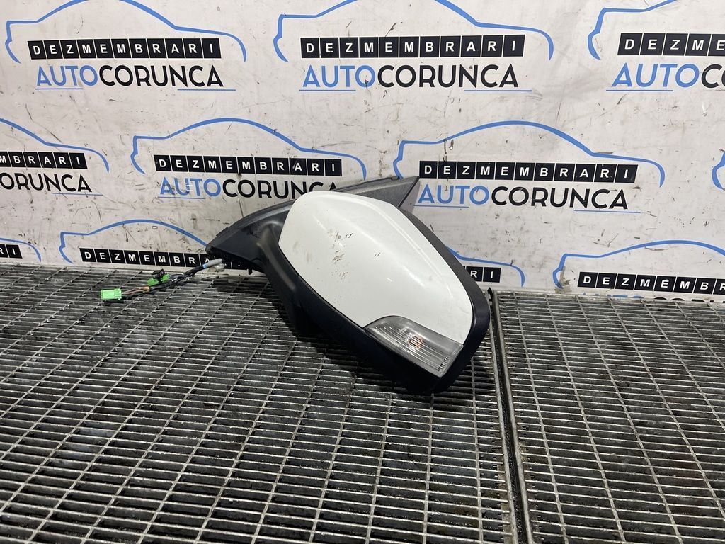 Oglinda stanga Volvo XC60 2008 - 2013 4 Usi ALB (1053) Fara rabatare