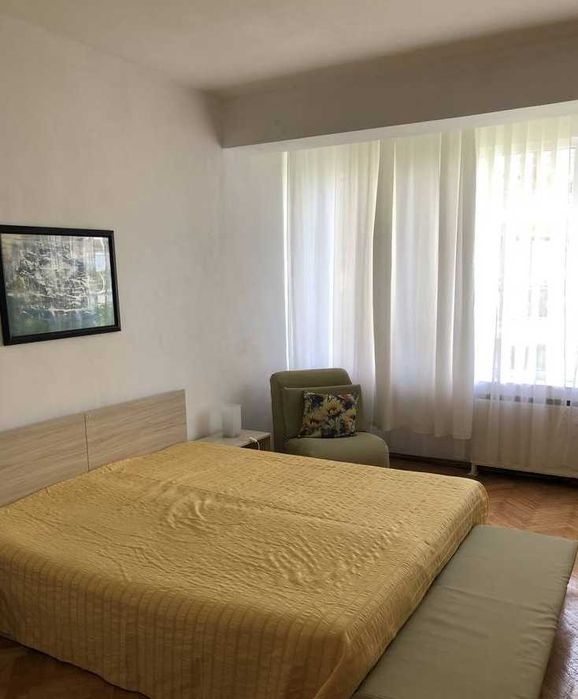 Дава се под наем Двустаен апартамент в Бургас, Лазур - 70 кв.м за 225 € - Снимка #1