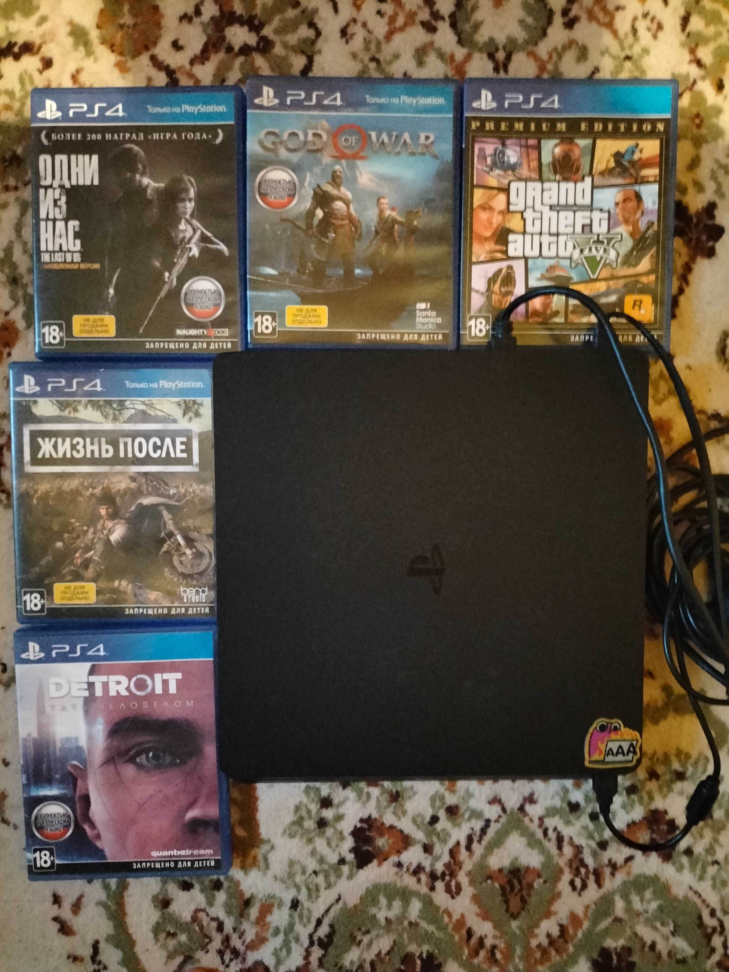 Продается приставка PS 4