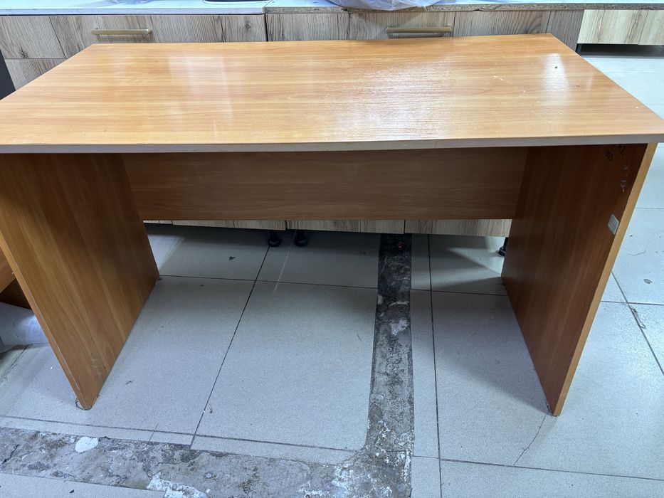 Продам стол для офиса