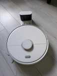 Vând aspirator inteligent Roborock 5S