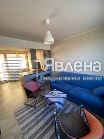 Дава се под наем Двустаен апартамент в Варна, Виница - 75 кв.м за 450 € - Снимка #2