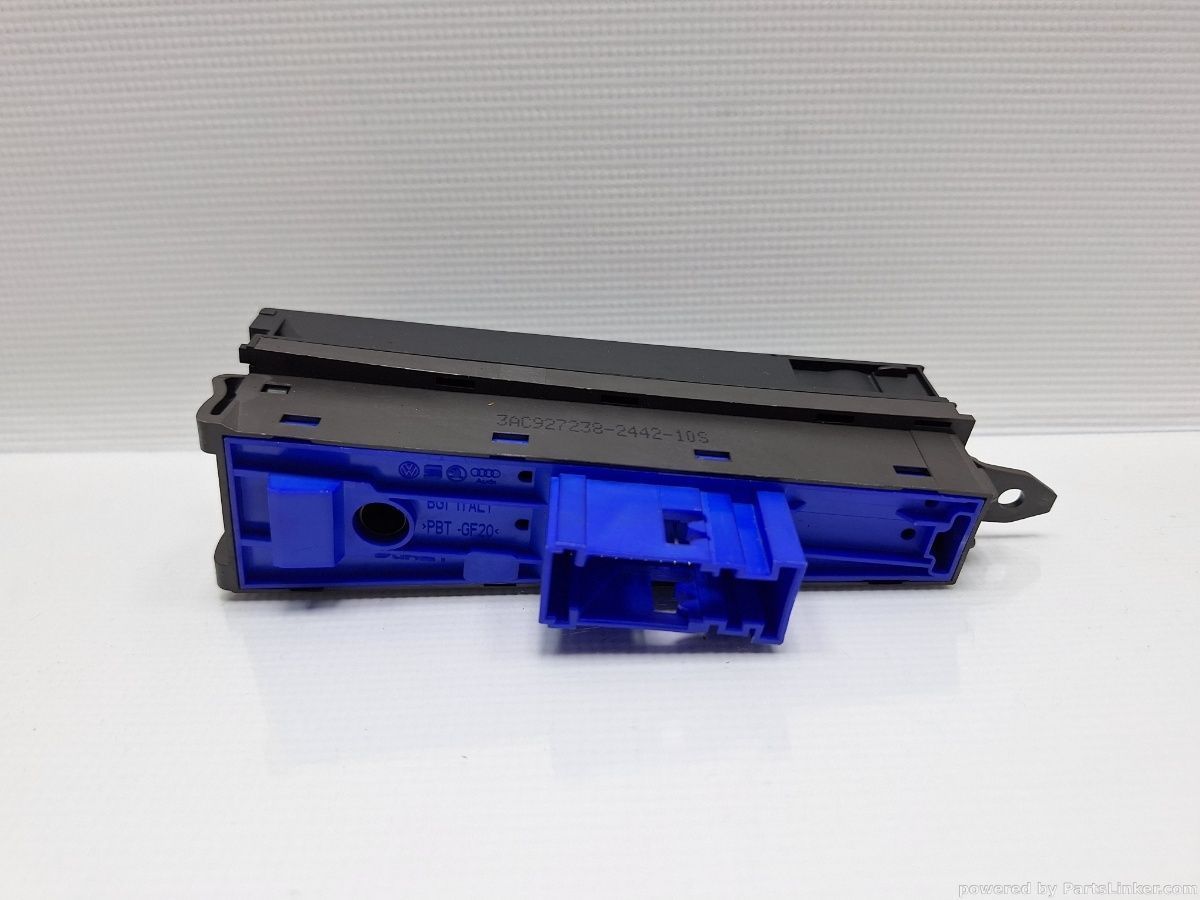 Bloc butoane schimbator VOLKSWAGEN PASSAT Variant (365) [ 2010 - 2014 ], VOLKSWAGEN PASSAT (365) [ 2010 - 2014 ] 1.6 TDi BlueMotion (CAYC) 77KW|105HP OEM 3AC927238