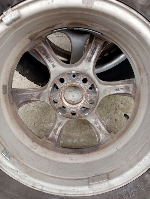 Anvelope de iarna cu jante de aluminiu