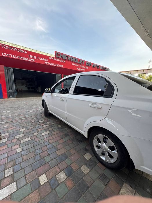 Nexia 3 2019 yil mexakina 2 pazitsa kraska toza metan gaz bor.
