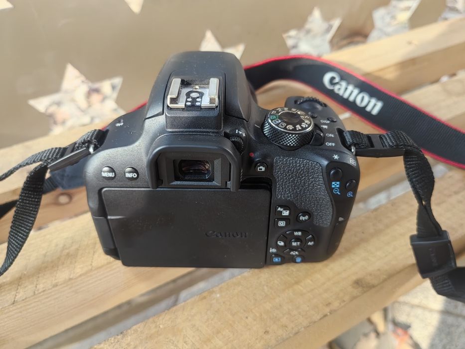 Canon EOS 800D xamma anjamlari ishlaydi