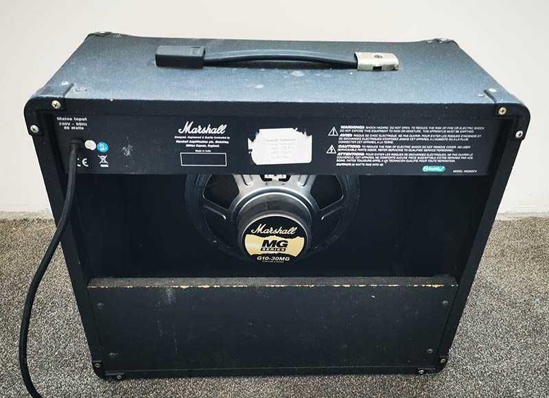 Усилвател за китара кубе Marshall MG30DFX 30W с overdrive