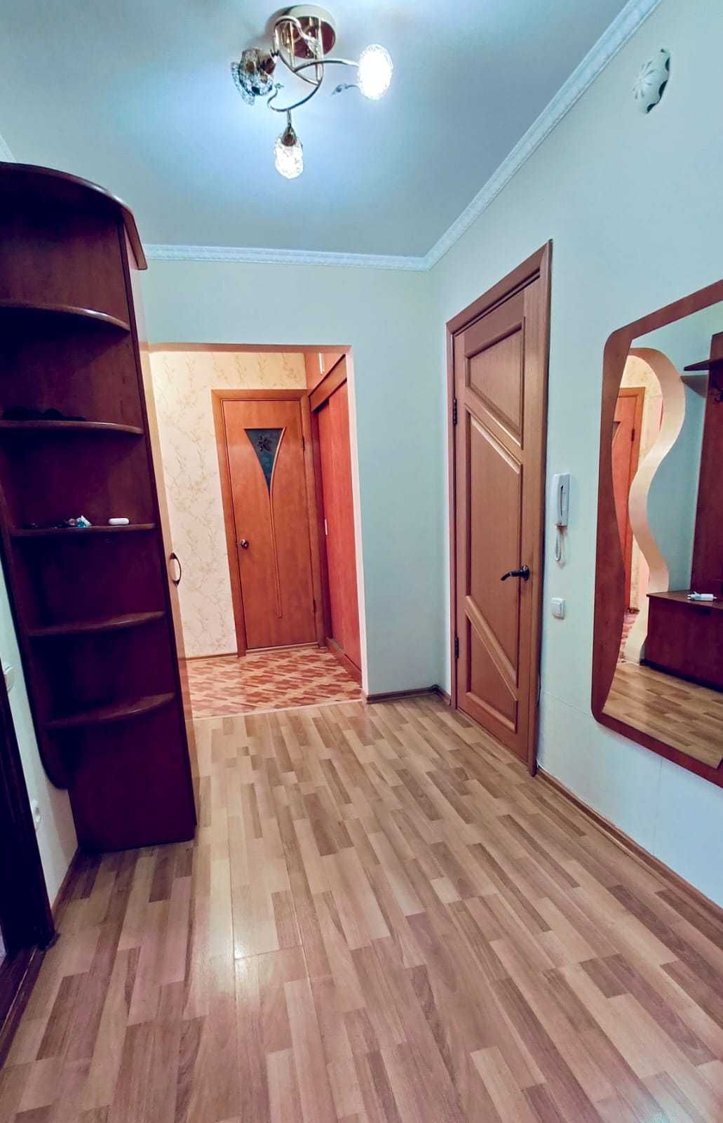 Продам 2-х комнатную квартиру улучшенной планировки в 11 микрорайоне