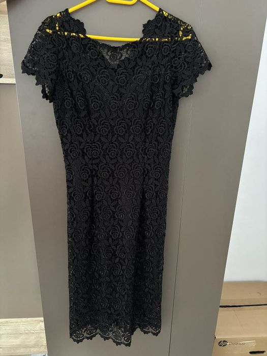 Rochie neagră elegantă