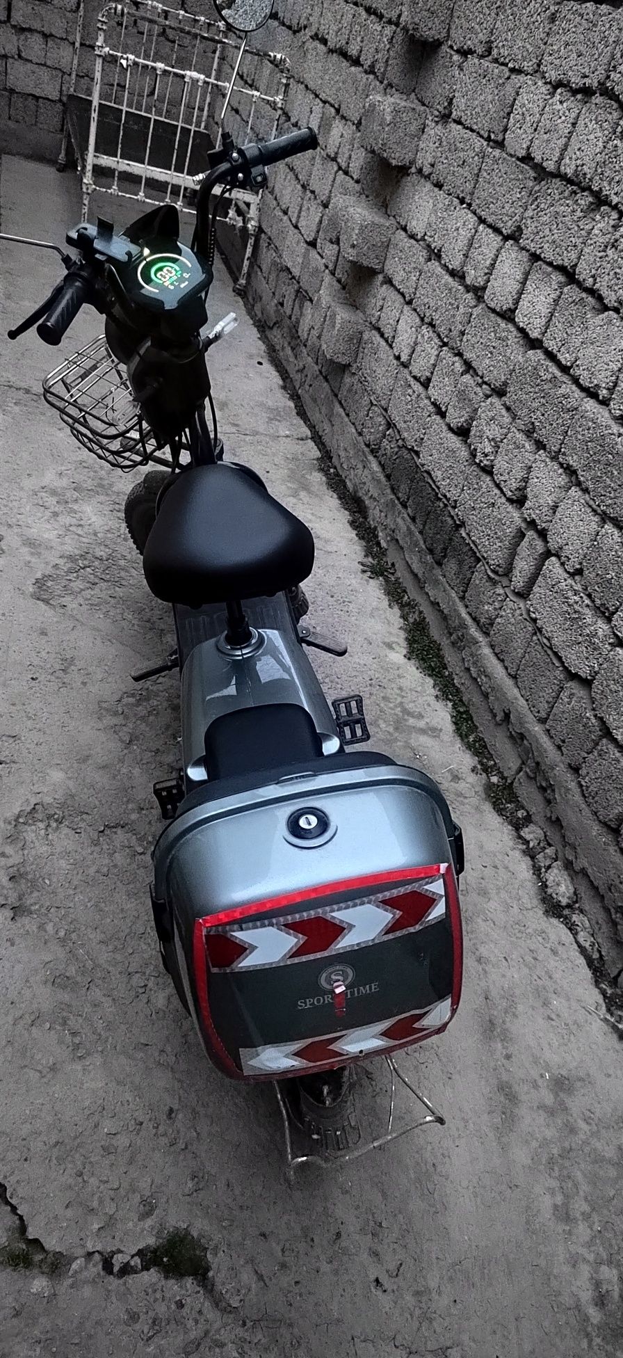 Elektroskuter veloskuter