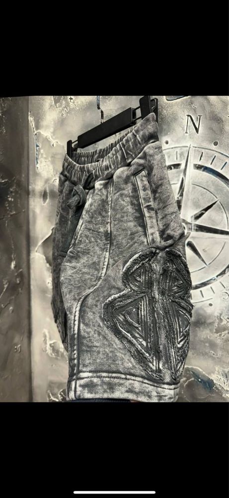 Мъжки къси сетове и тениски Balenciaga Denim Tears Balmain DSQ2