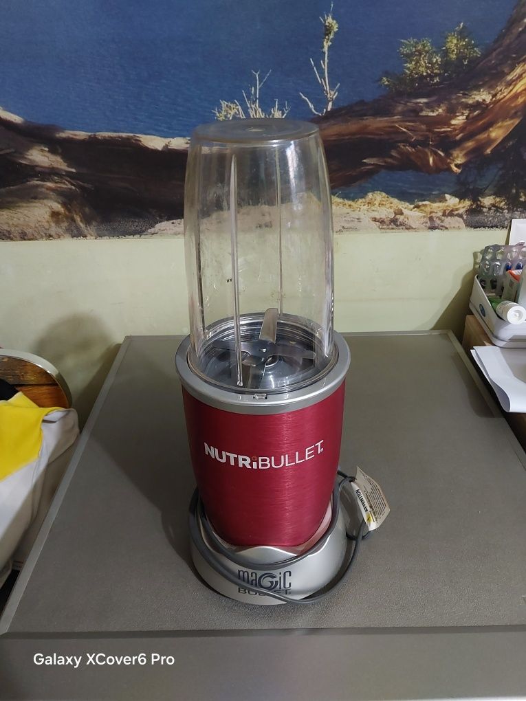 Продавам машина за мелене  на плодове.