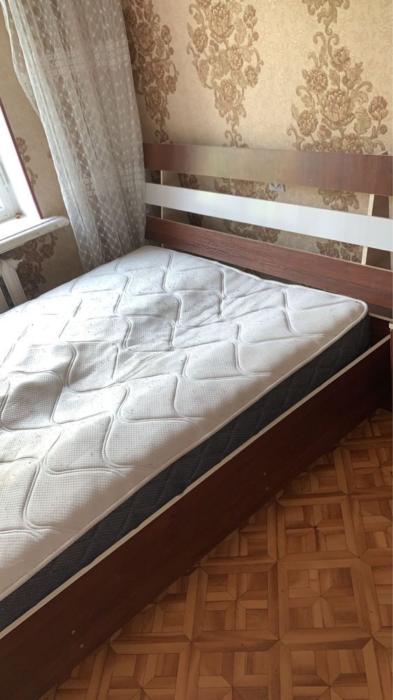 Кровать с тумбой