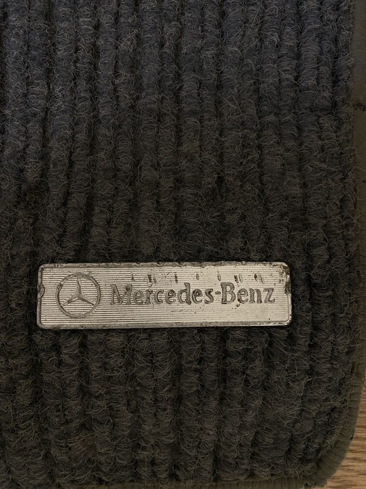 Коврики Mercedes-Benz w124