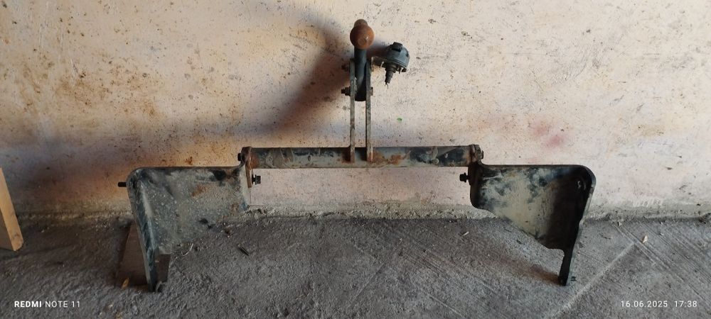 Теглич Тойота авенсис седан ,мазда 3 седан ,митсубиши ASX , Toyota Cor