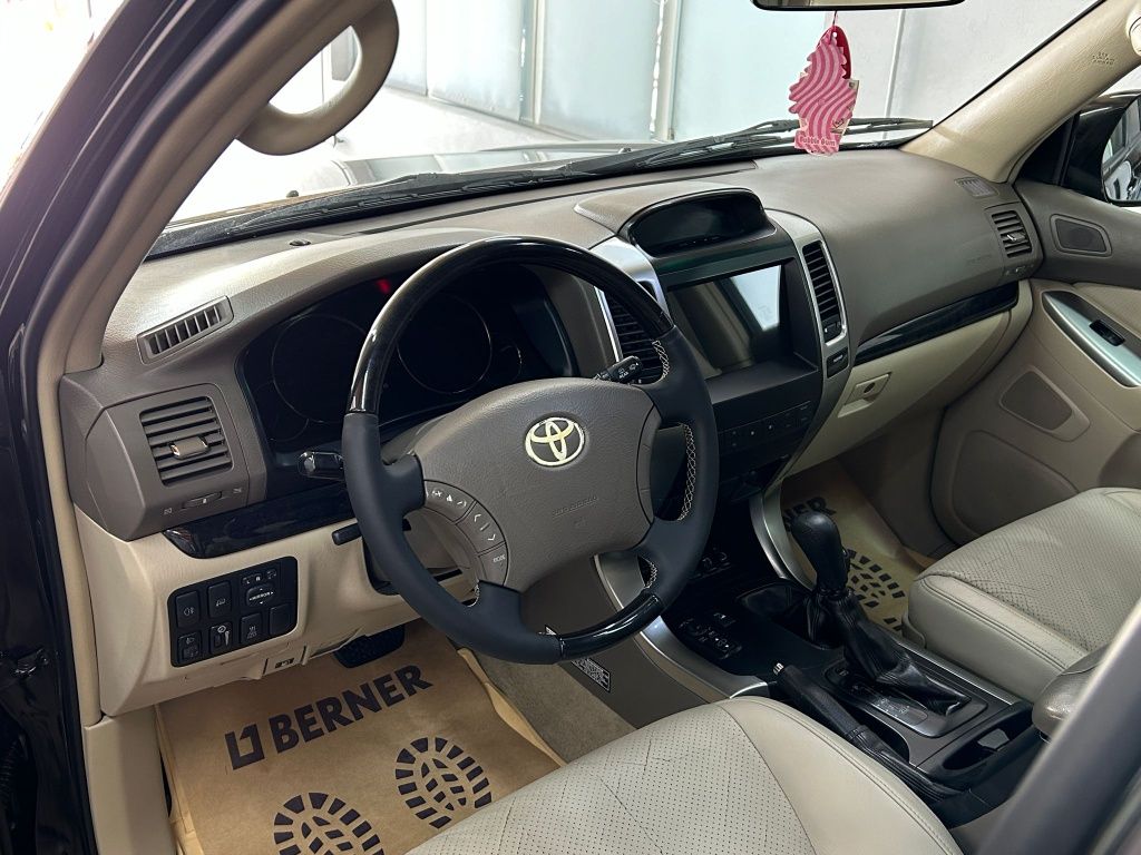 Toyota Land Cruiser J120