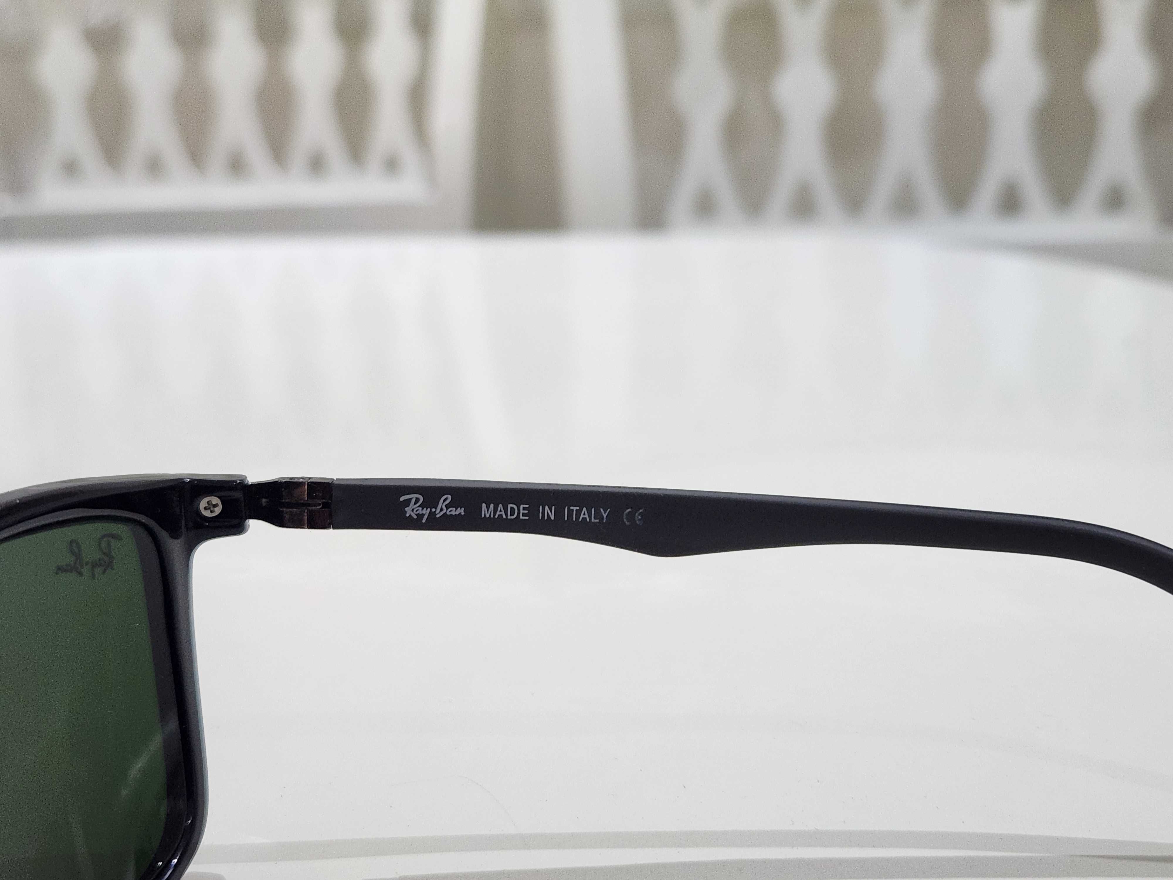 Ray Ban sunglasses model RB8003