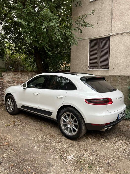 Porsche Macan Model S