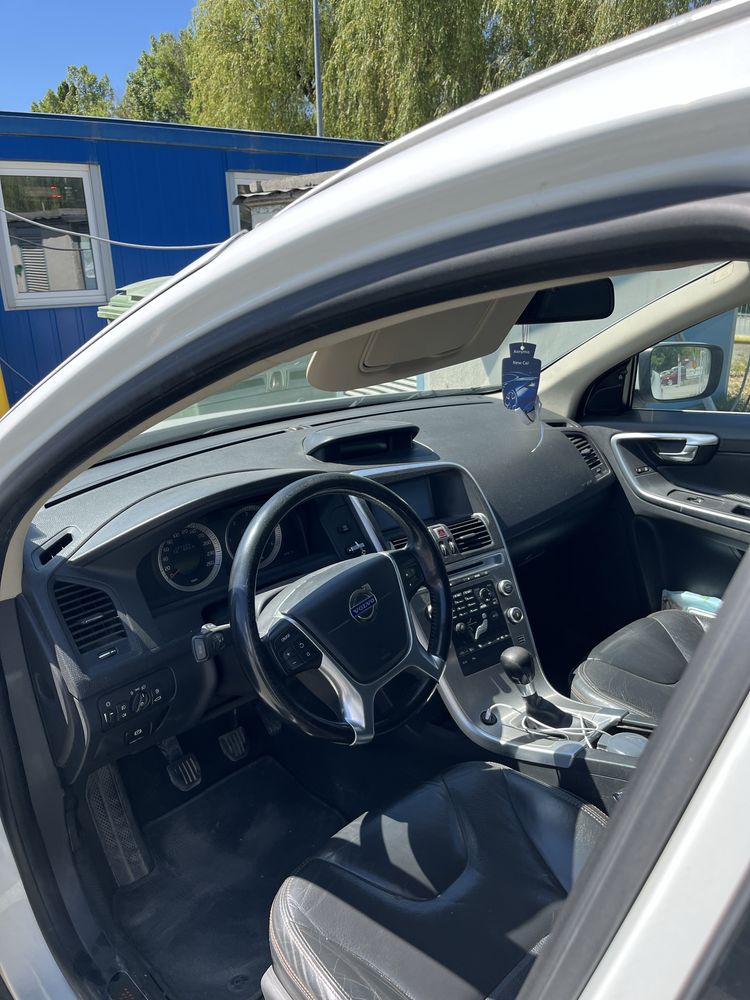 De vanzare volvo xc60 2,4 D5