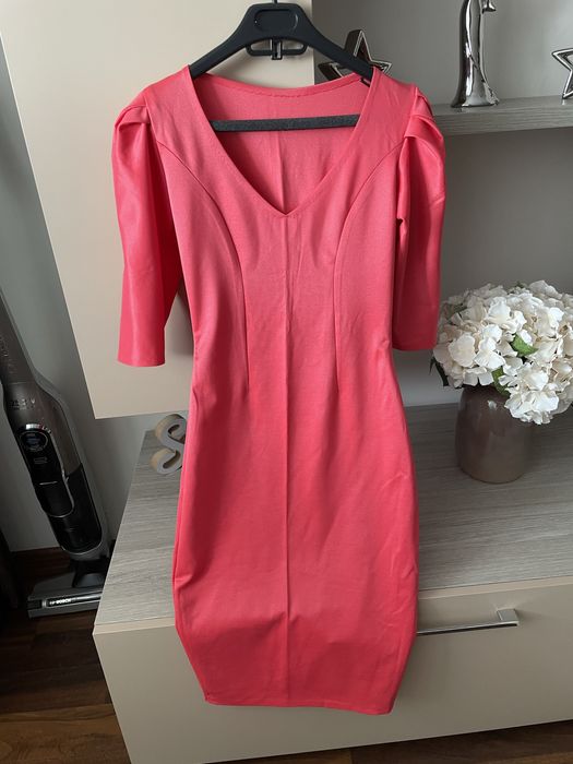 Rochie corai superbă