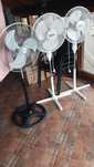 Vând ventilatoare
